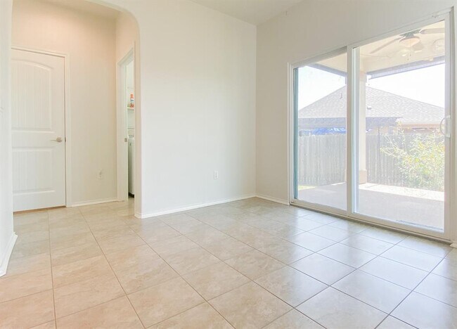 Building Photo - 11209 Whitefaulds Dr