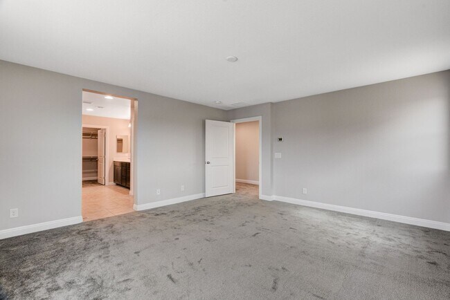 Building Photo - Stylish 3-Bedroom Home with Upgraded Kitch...