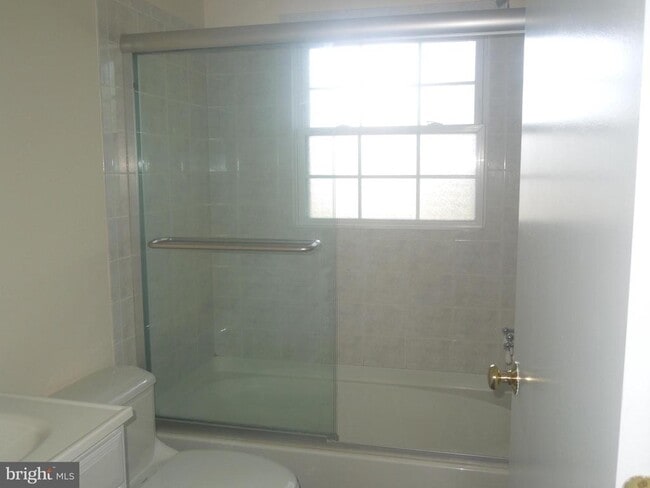 Building Photo - 1709 Granite Ct