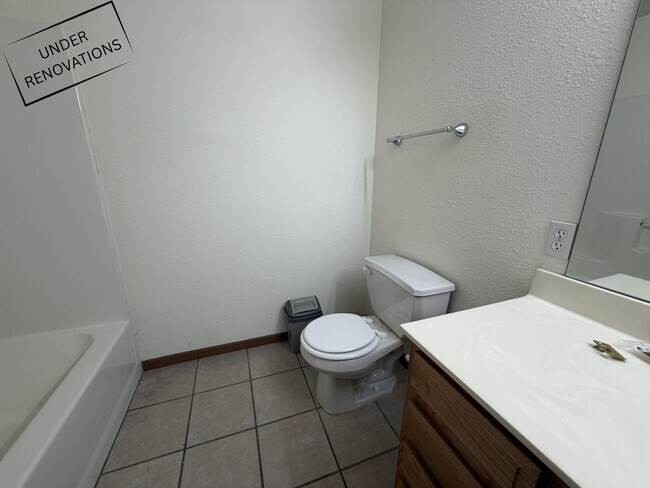 Building Photo - 1604 Citadel Dr