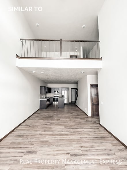 Building Photo - 5501 S Huntwood Ave