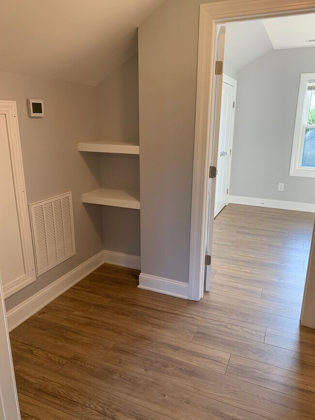 Building Photo - Charming Home with Large Backyard Near Rad...