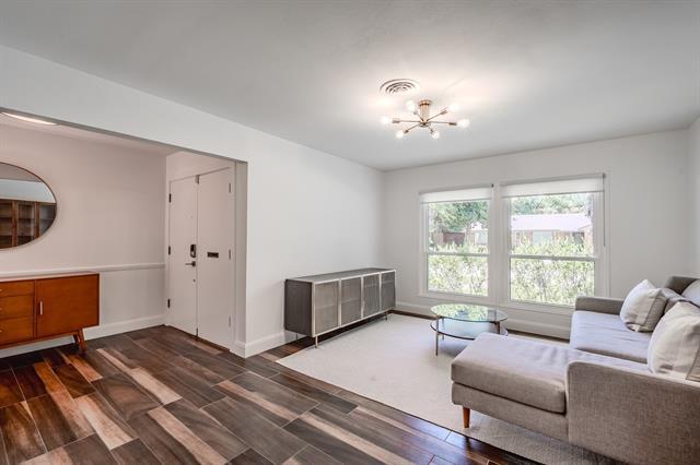 Building Photo - 3347 Latham Dr