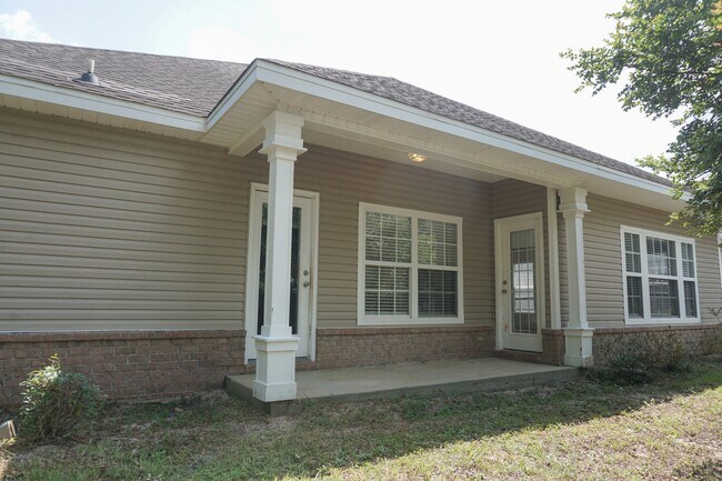 Building Photo - 108 Creve Core Dr