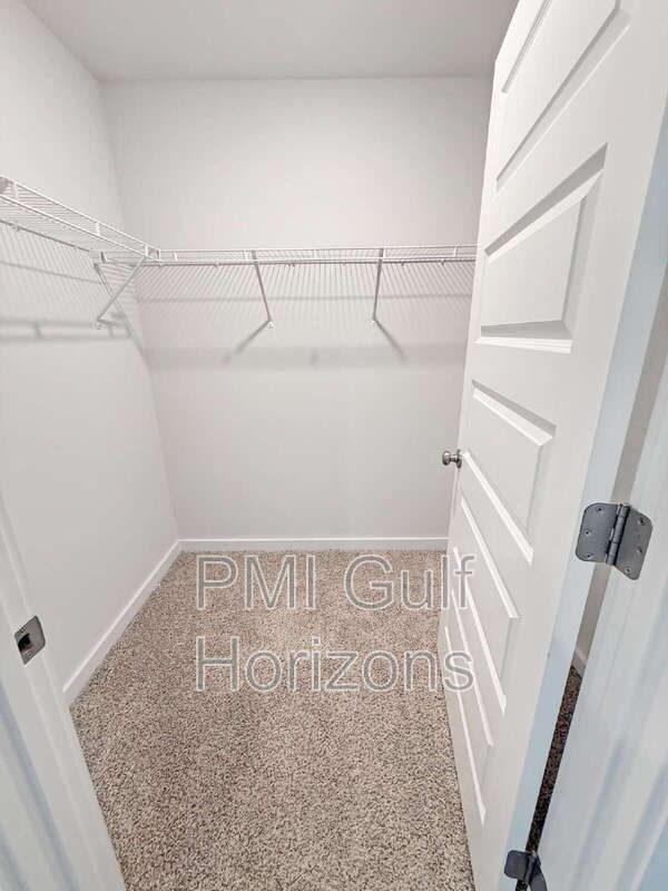 Building Photo - 20 Spoonbill St