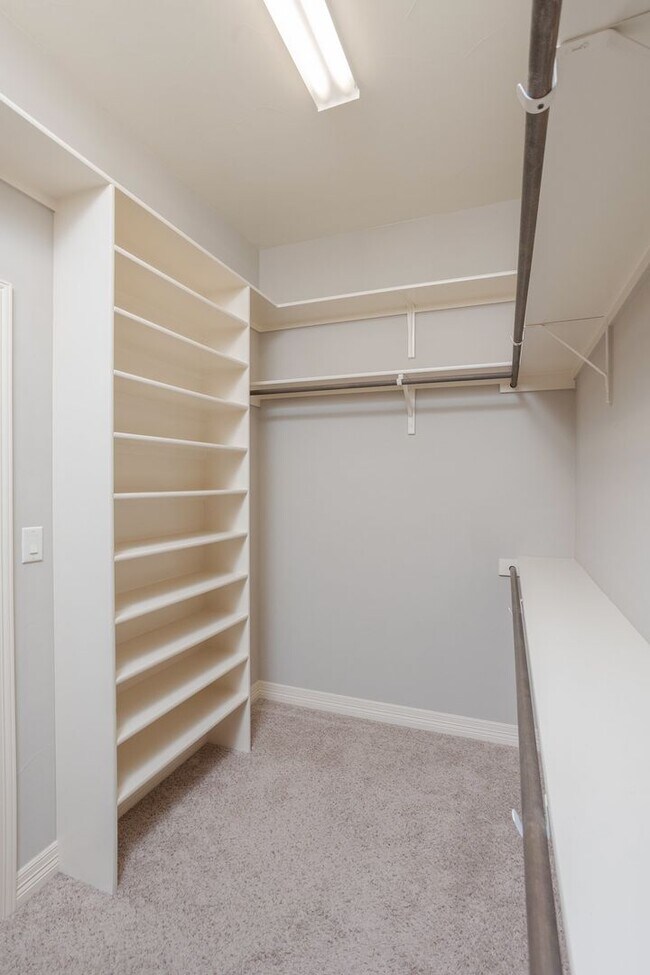 Building Photo - Home for Rent