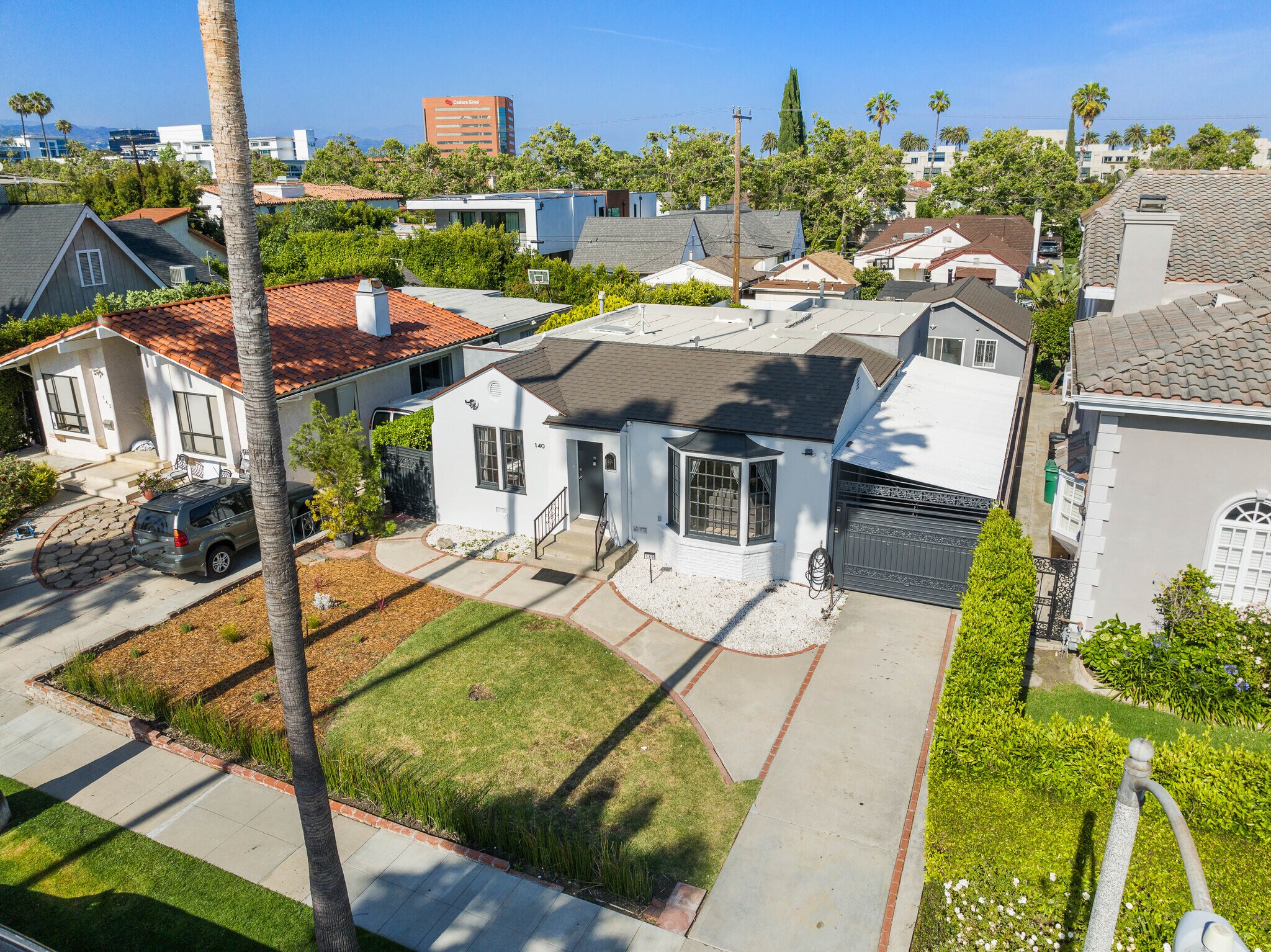 Building Photo - 140 N Carson Rd