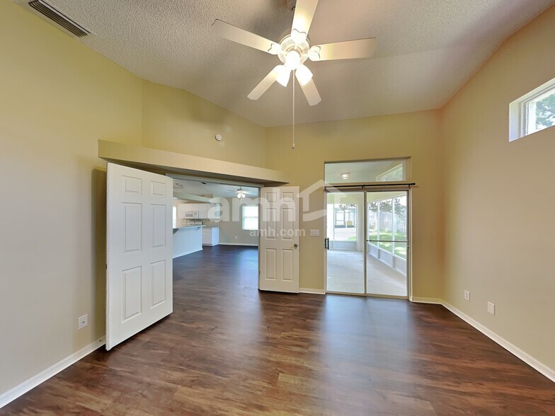Building Photo - 2826 Sebastian Ln