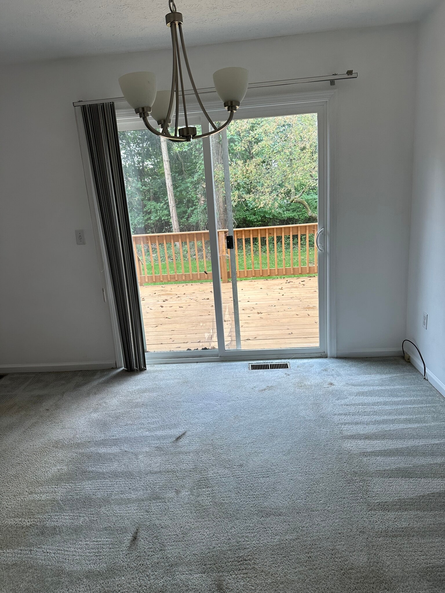 Building Photo - 637 Strand Pond Cir
