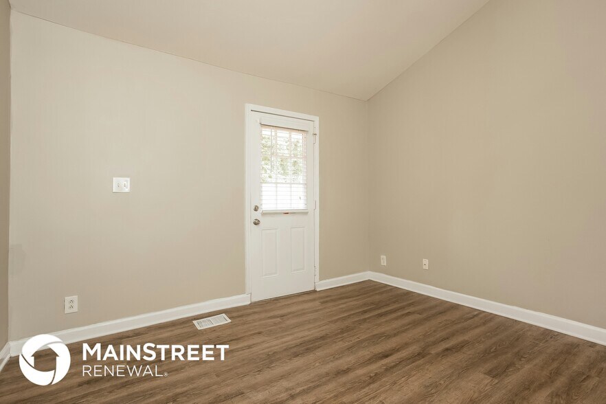 Building Photo - 1960 W Kimberly Rd SW