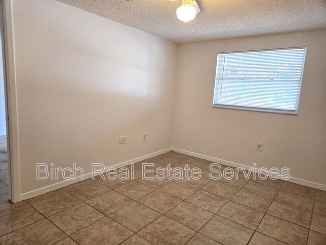 Building Photo - 6839 Forest Ave