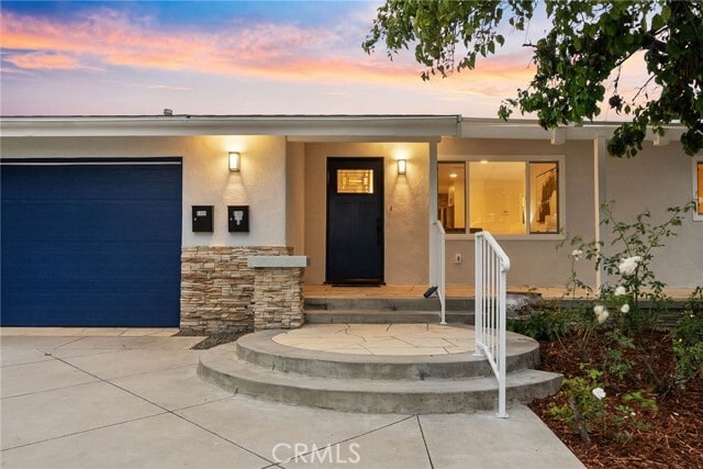 Building Photo - 6300 E Fairbrook St