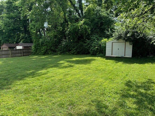 Building Photo - Fabulous Crieve Hall 4BR, 3BA Home