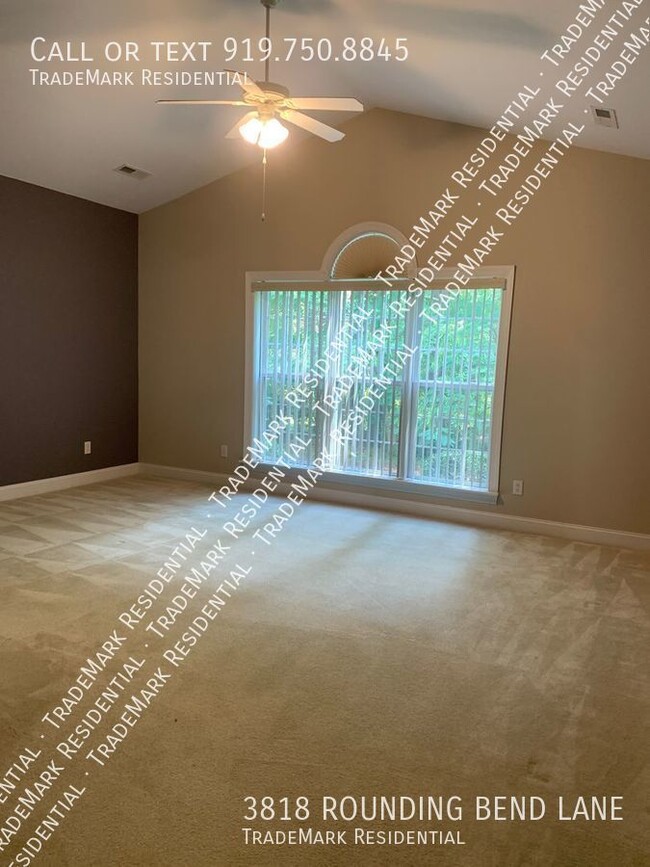 Building Photo - 3818 Rounding Bend Ln