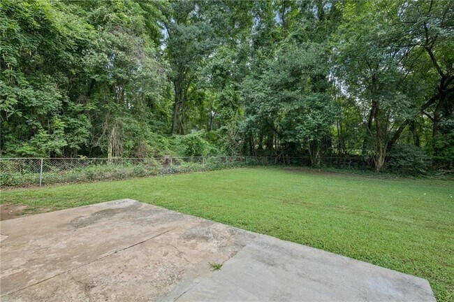 Building Photo - 3036 Will Rogers Pl SE