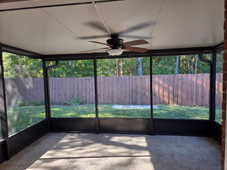 Building Photo - 3867 Chapelgate Rd