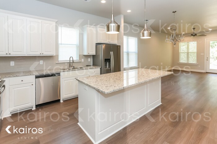 Building Photo - 15713 Boothy Ln