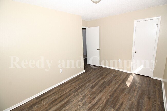 Building Photo - 5158 Breckenwood Dr