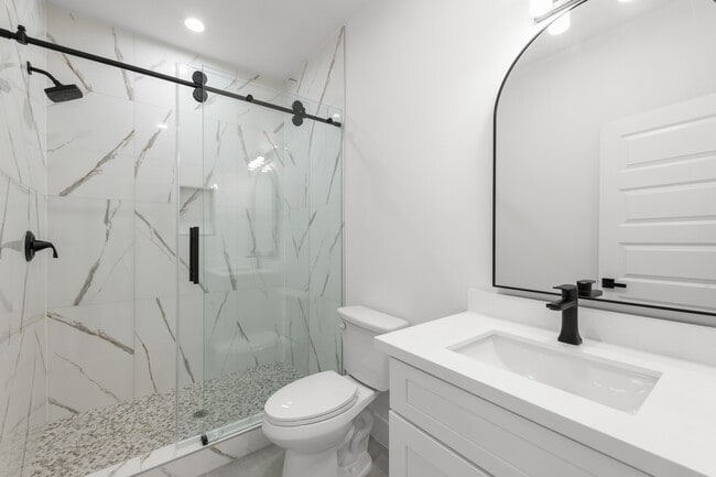 Building Photo - 2316 McKee St