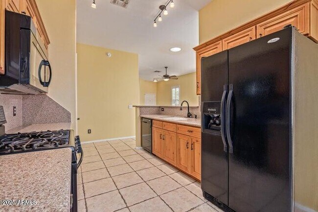 Building Photo - 4614 E Prickly Pear Trail