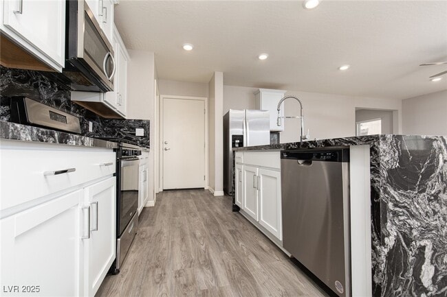 Building Photo - 4152 Sandia Star Dr