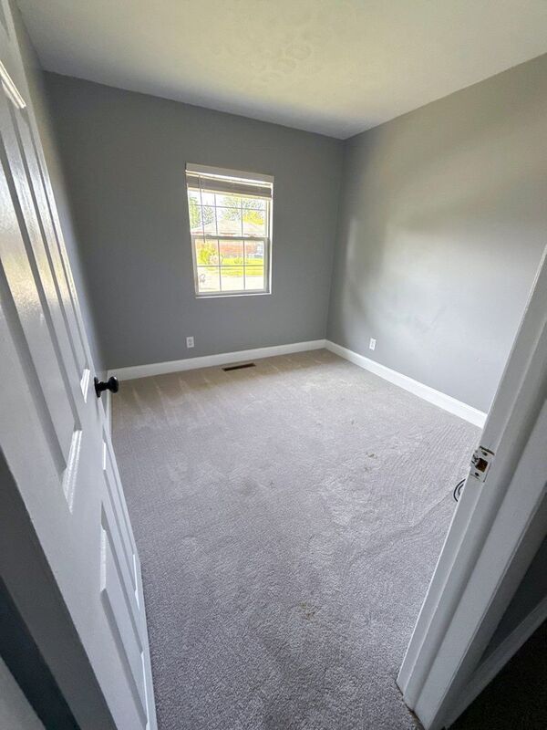 Building Photo - 1386 Faber Ave