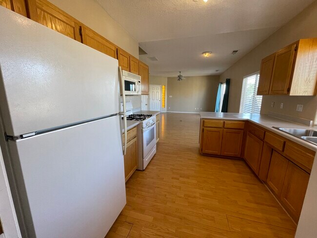 Building Photo - 7243 Natalie Janae Ln NE