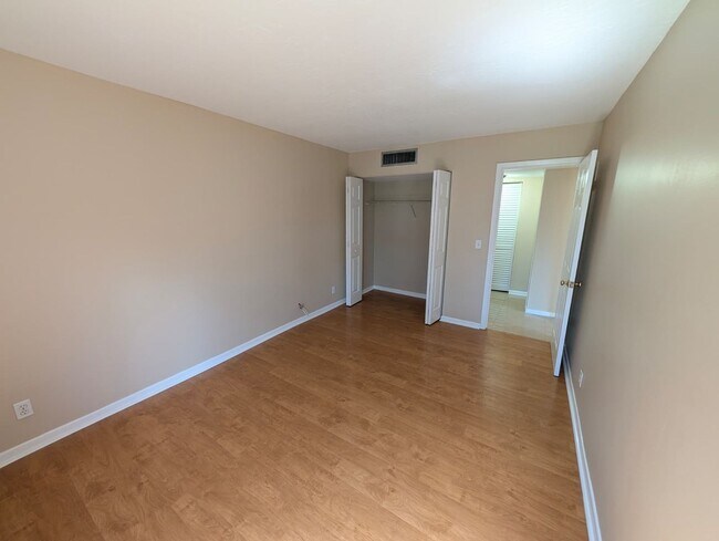Building Photo - Spacious 2BR Retreat Near Beaches & Dining