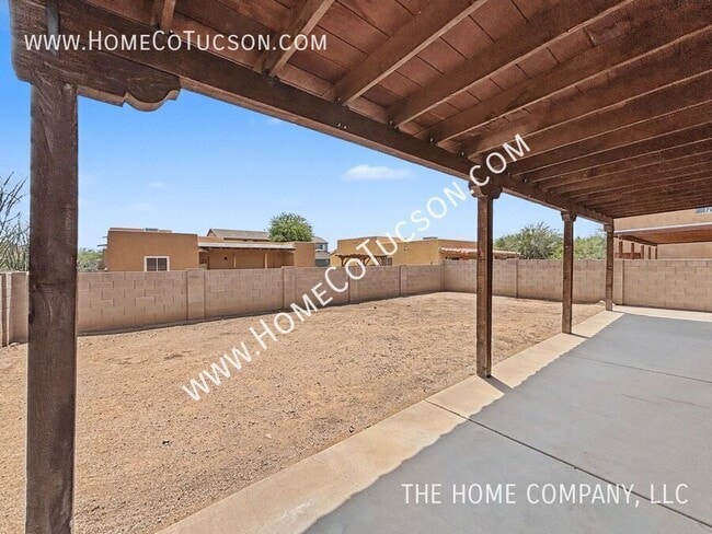 Building Photo - 5738 E Calle De Hielo Dulce