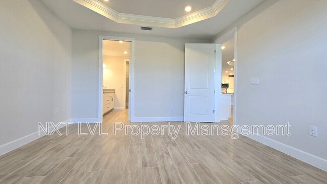 Building Photo - 15319 Lucerna St