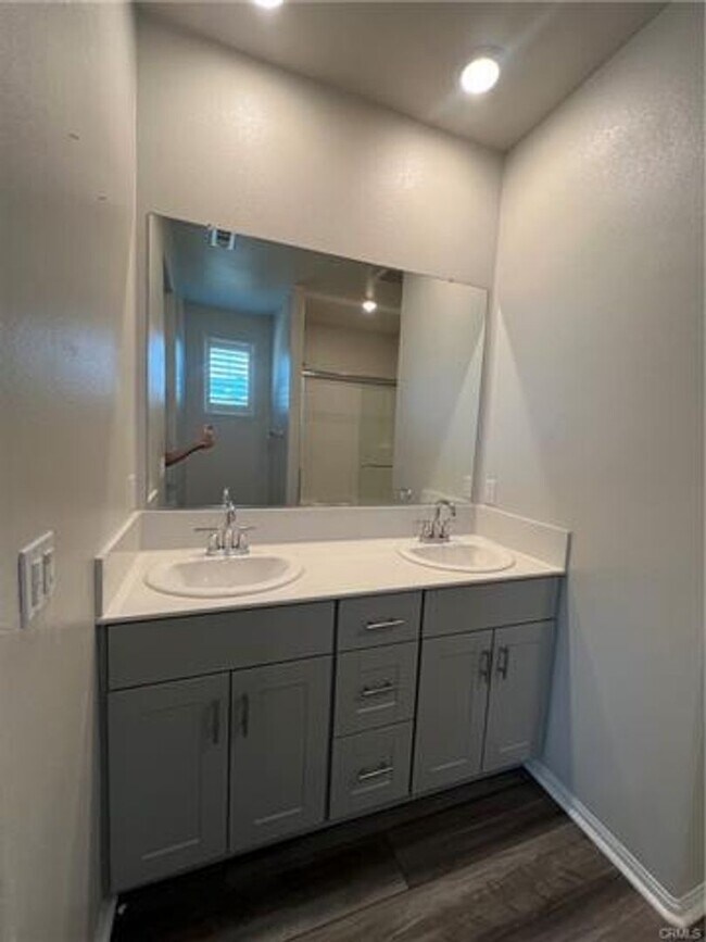 Building Photo - Beautiful 4-Bedroom + Loft Home in Audie Murphy Ranch