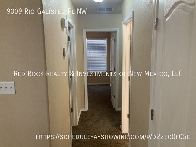 Building Photo - 9009 Rio Galisteo Pl NW