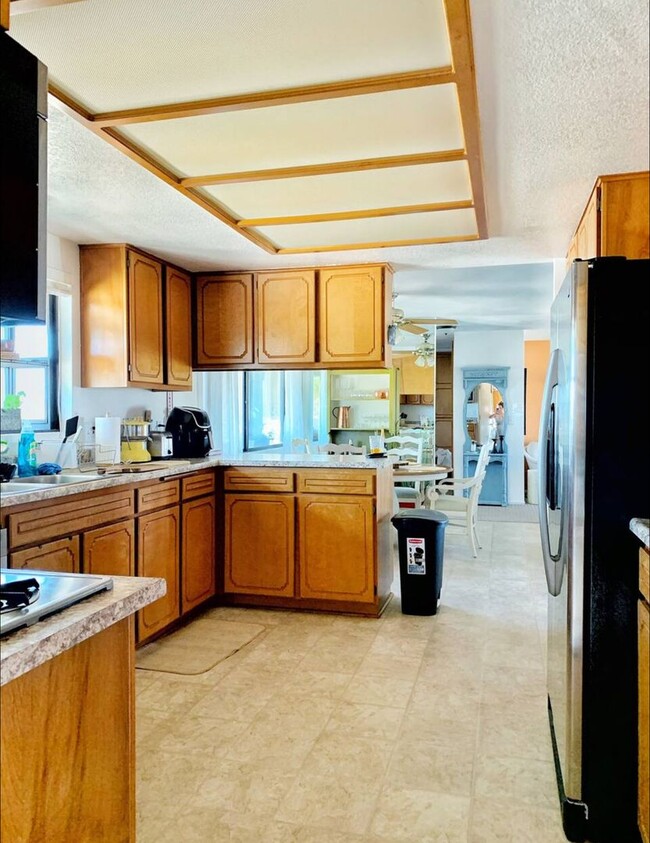 Building Photo - Beautiful BOHO Home Near the National Park