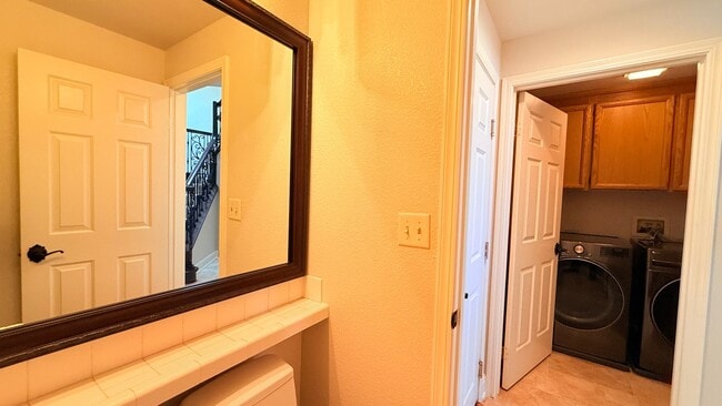 Building Photo - Gorgeous Two (2) Suites--- Executive Style 2BD/2.5BA + Loft, Two-Story TH at The Lake at Canyon L...