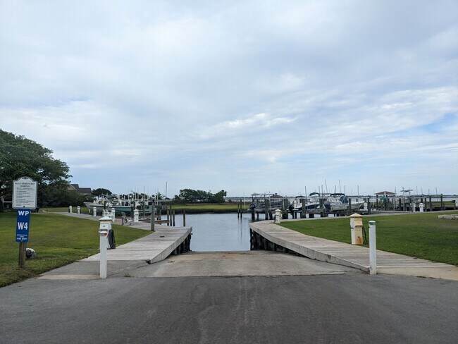 Building Photo - Blue Heron Bay Home Available Now!