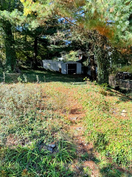 Building Photo - 502 27th Ave