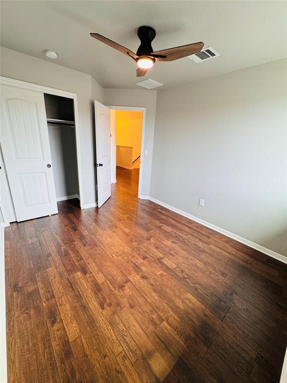 Building Photo - 402 Crater Lake Dr