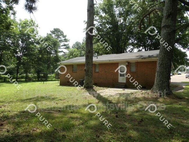 Building Photo - 4012 Offutt Ct NW