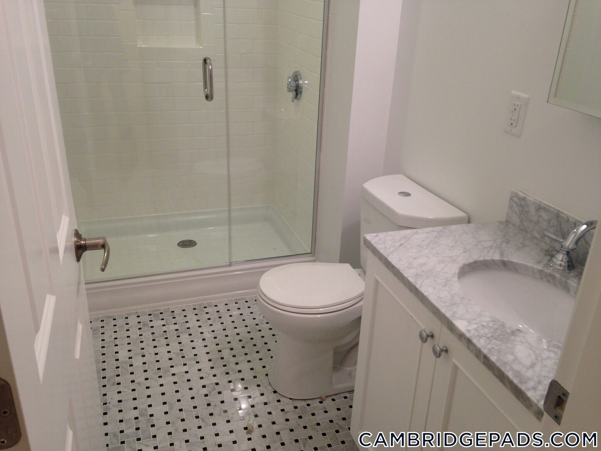 Building Photo - 65 Langdon St