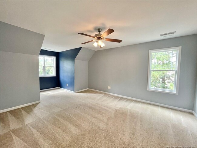 Building Photo - 675 Omaha Dr