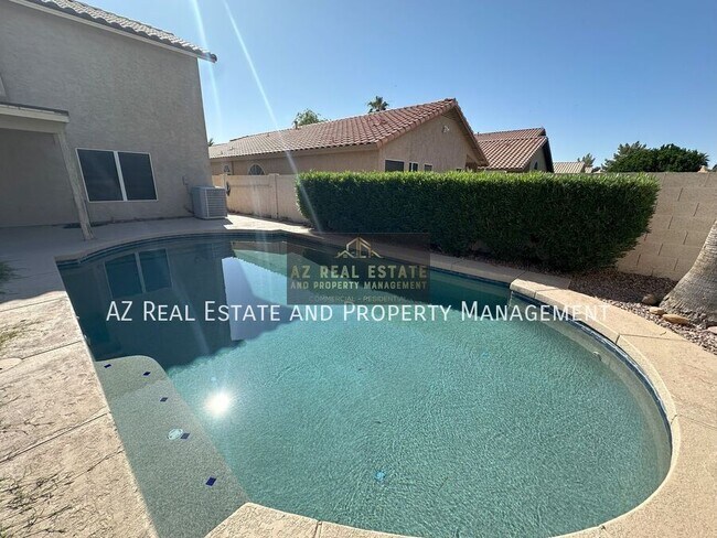 Building Photo - 1150 S Cholla St