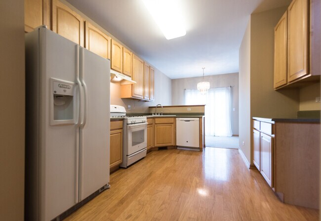 Building Photo - 309 Abington Woods Dr