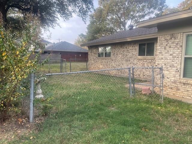 Building Photo - 315 S Baker St