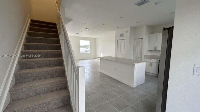 Building Photo - 1126 NW 2nd Ter