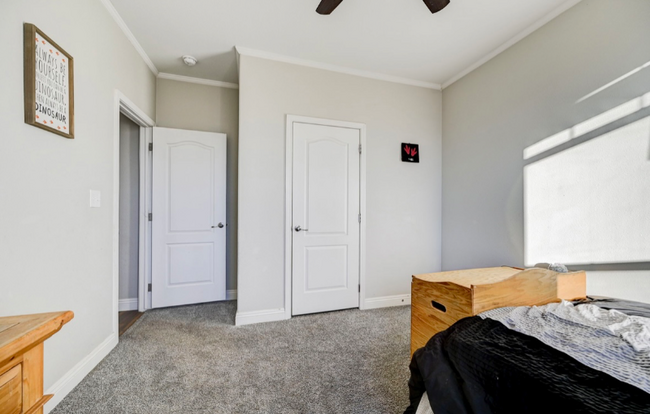 Building Photo - 1416 Spotted Owl Way