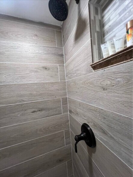 Building Photo - 480 N State College Blvd