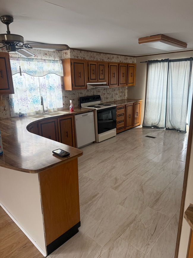 Building Photo - 14 Clifton Manor Dr