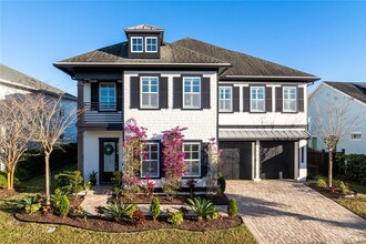 Building Photo - 9374 Reymont Street