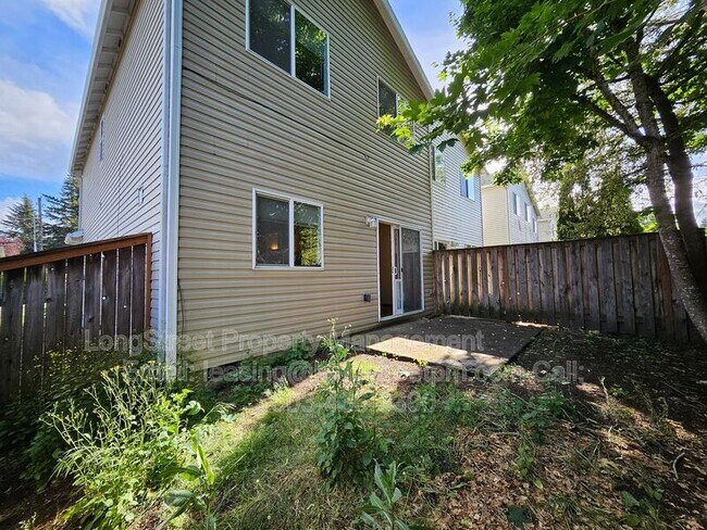 Building Photo - 7445 SE Crystal Springs Blvd