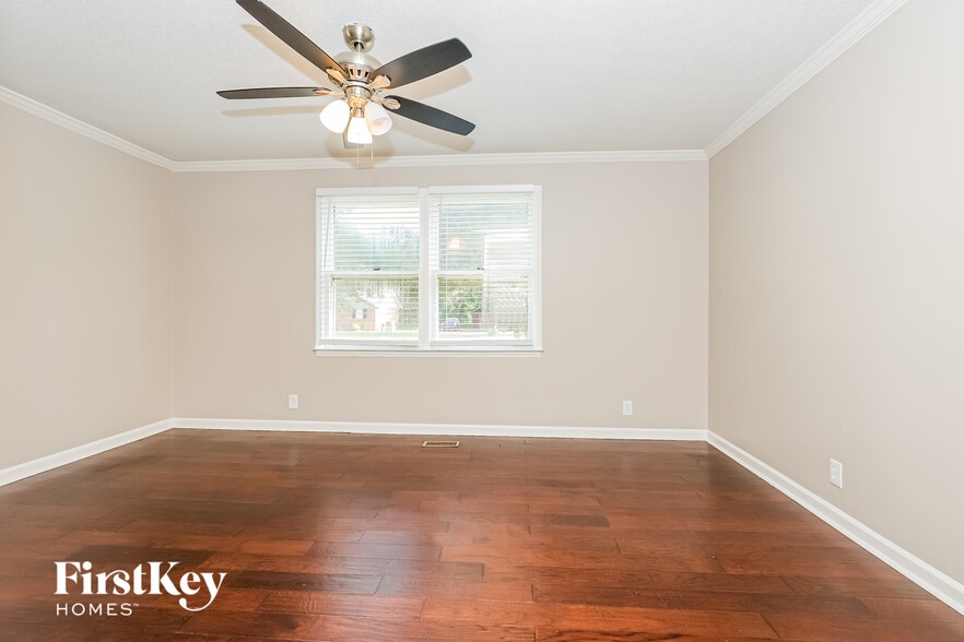 Building Photo - 345 Highfield Dr